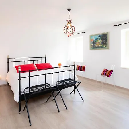 Familial Pres De Nancy Avec Grand Jardin, Spa, Salle De Jeux, Et Equipements Peche - Fr-1-584-15 Holiday home *