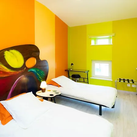 Hétvégi ház Familial Pres De Nancy Avec Grand Jardin, Spa, Salle De Jeux, Et Equipements Peche - Fr-1-584-15 *