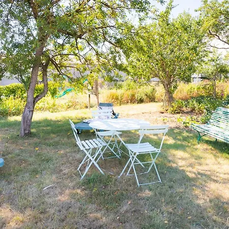 Hétvégi ház Familial Pres De Nancy Avec Grand Jardin, Spa, Salle De Jeux, Et Equipements Peche - Fr-1-584-15