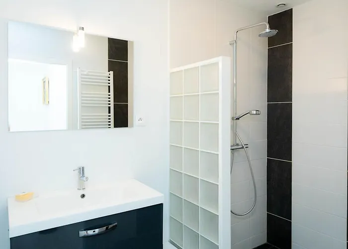 Familial Pres De Nancy Avec Grand Jardin, Spa, Salle De Jeux, Et Equipements Peche - Fr-1-584-15