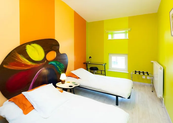 펜션 Familial Pres De Nancy Avec Grand Jardin, Spa, Salle De Jeux, Et Equipements Peche - Fr-1-584-15 *